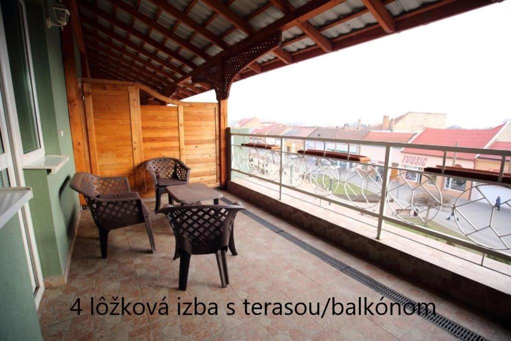 Europa Penzion Štúrovo Zewnętrze zdjęcie